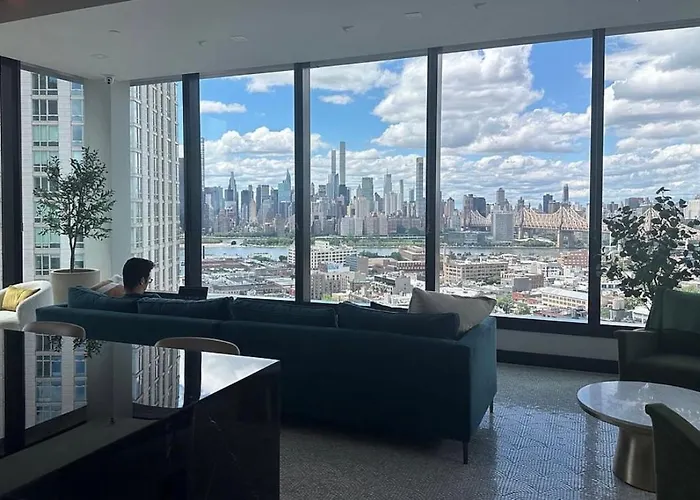 Beautiful New Luxury Smart Home High Floor Corner Studio Apartment