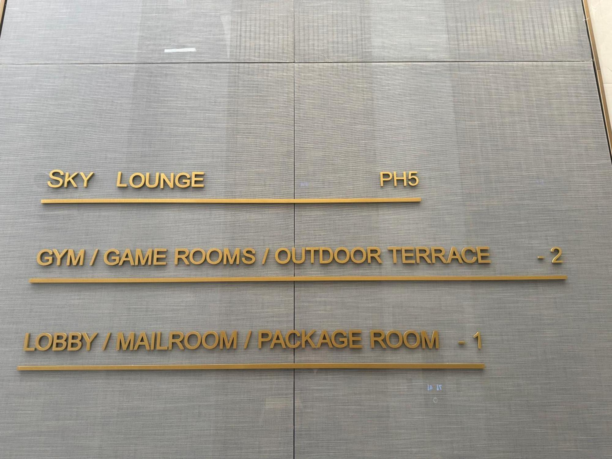 Beautiful New Luxury Smart High Floor Corner Apartment New York