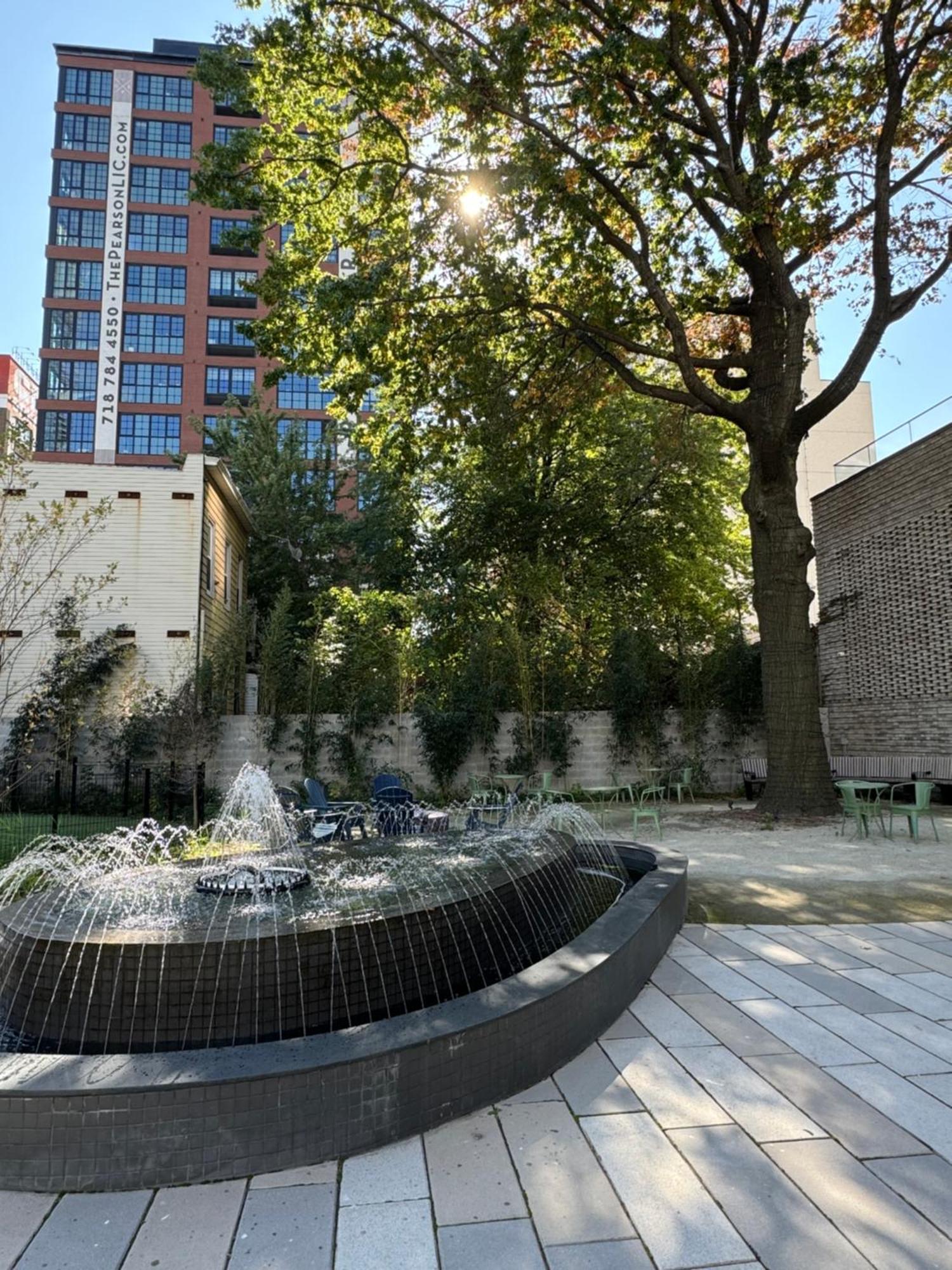 Beautiful New Luxury Smart High Floor Corner Apartment *