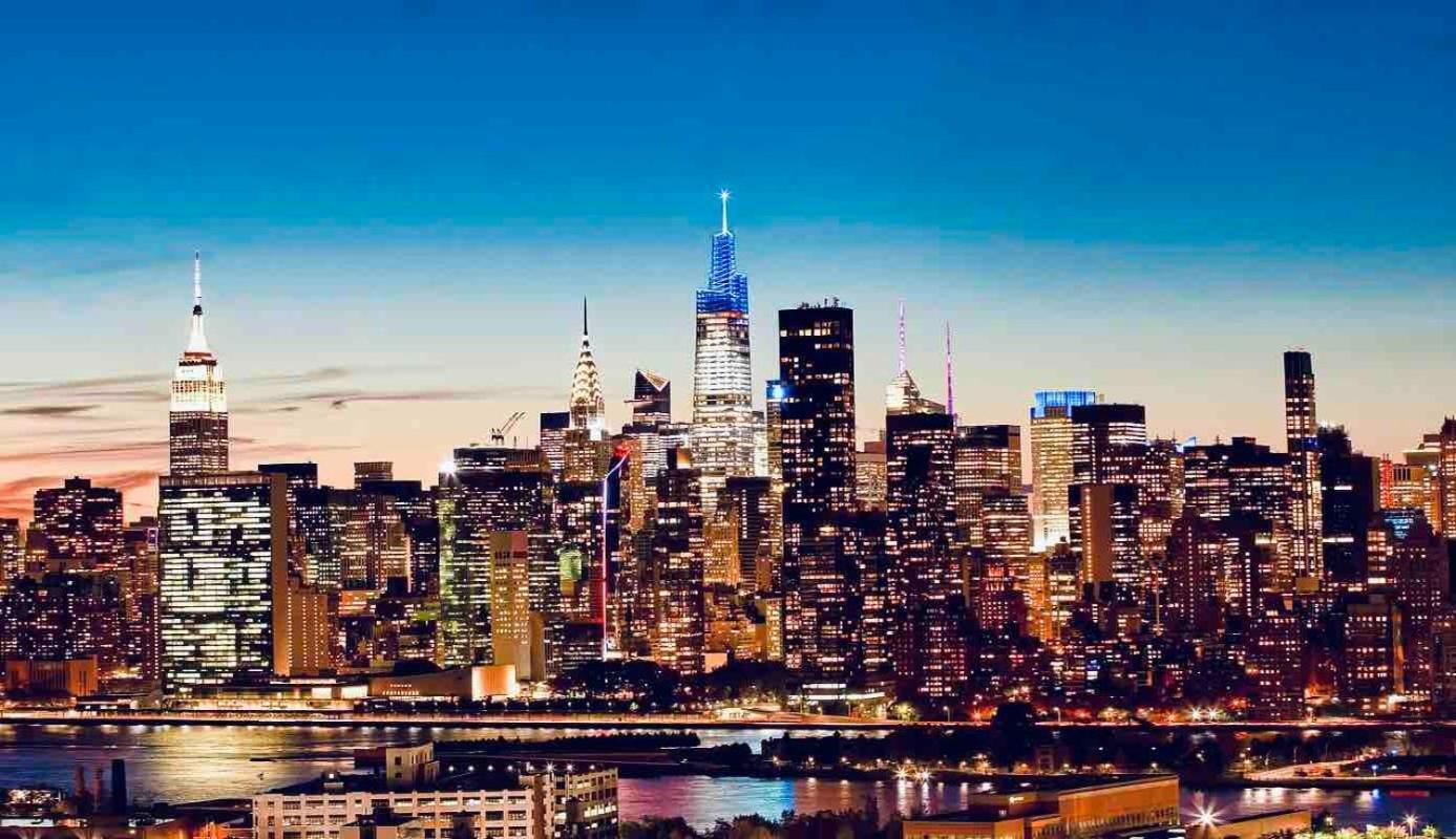 Beautiful Luxury Fantastic Manhattan Skyline View One Bedroom Appartamento *